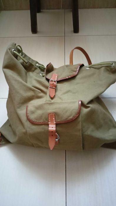 Stary plecak wzorowany na Hitlerjugend