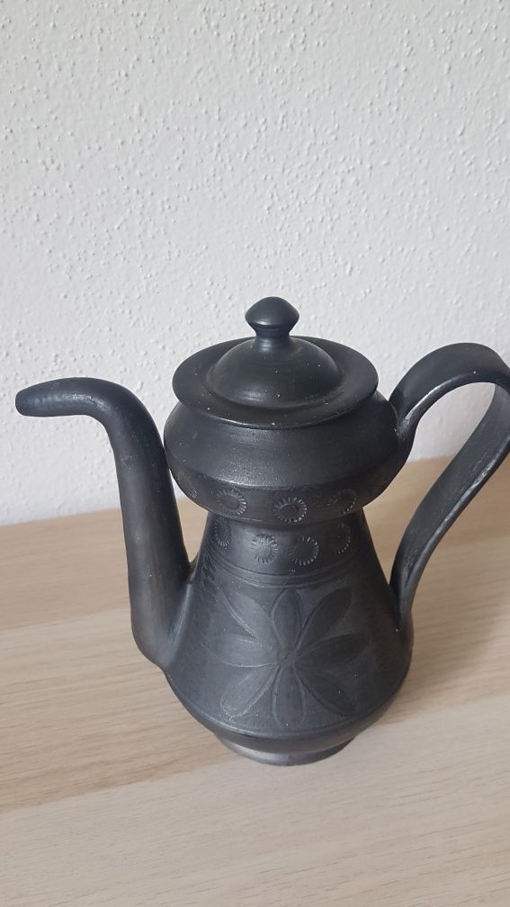 Cafeteira Barro Preto Basilhães