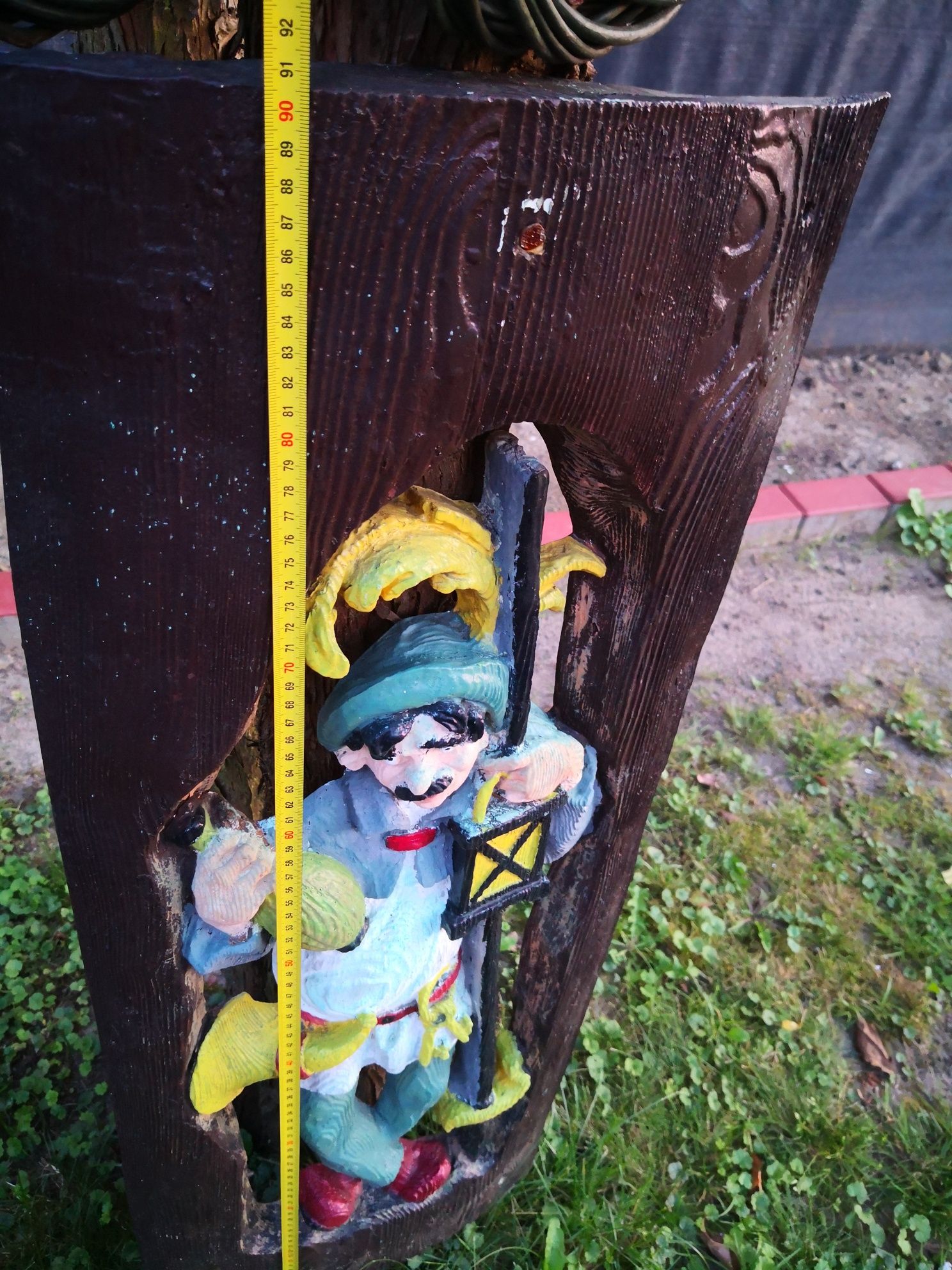 Ozdoba, rzeźba dom, ogród, działka itp całość z drewna, wysokość 90 cm