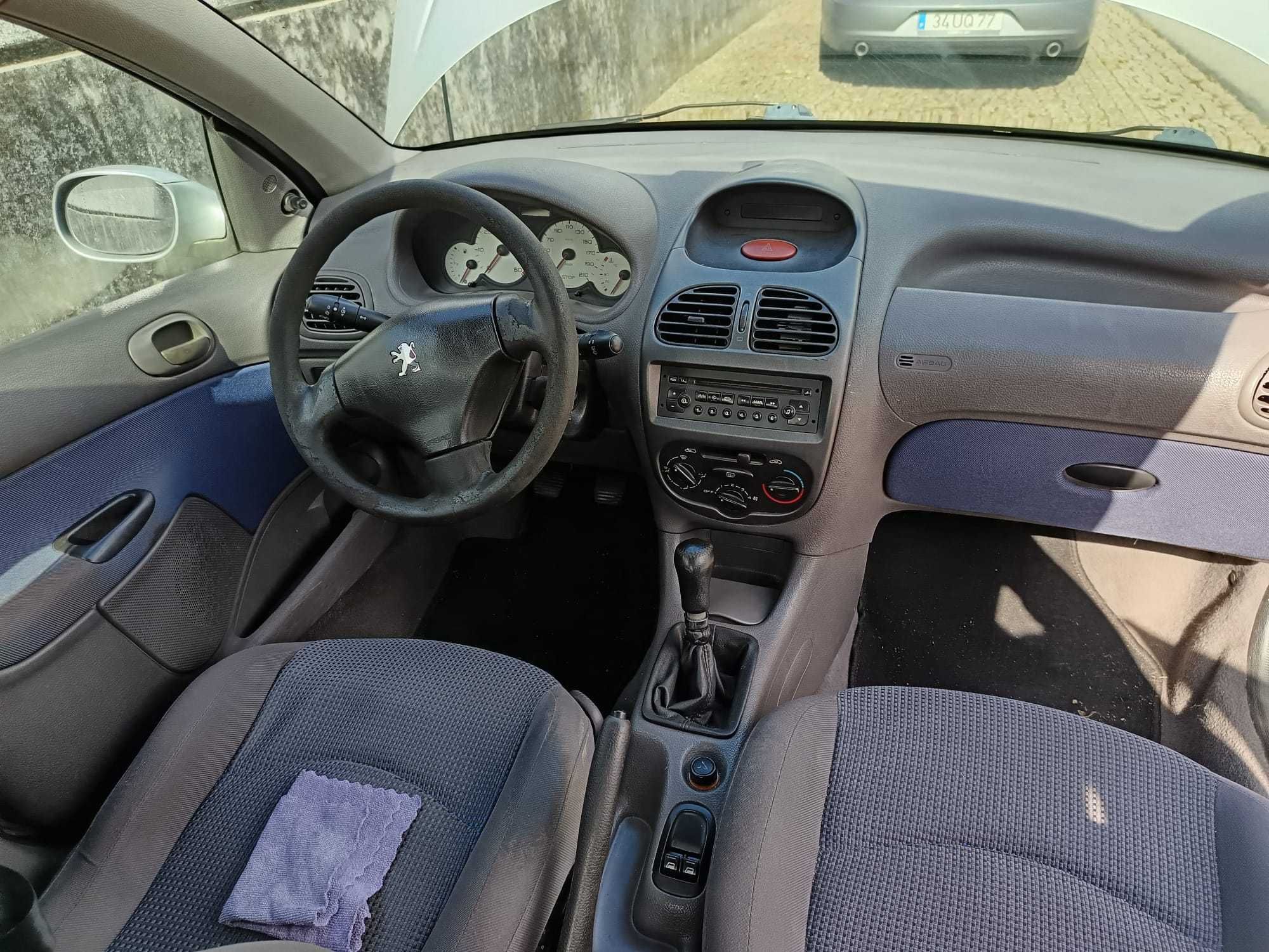 peugeot 206  a gasóleo, muito económico