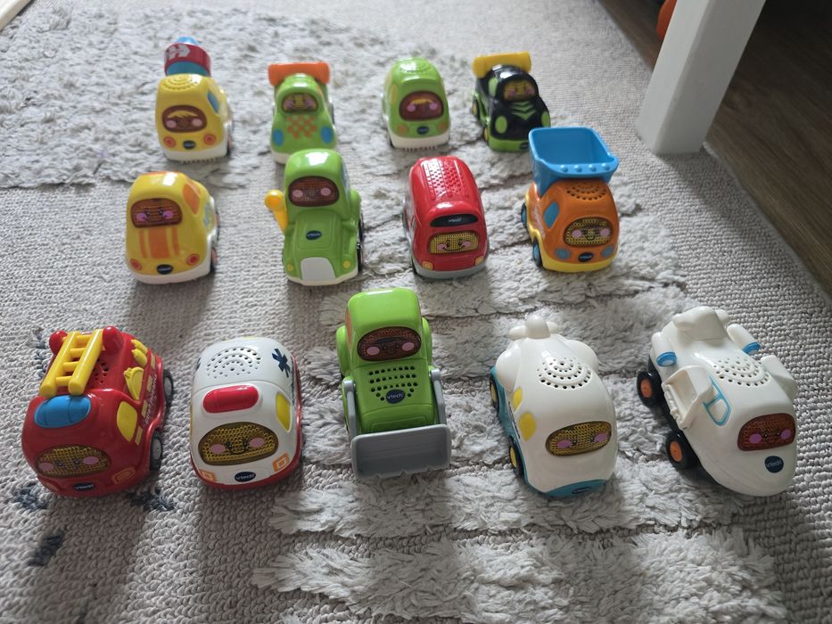 Samochody Vtech tuk tuk cena za 13 sztuk