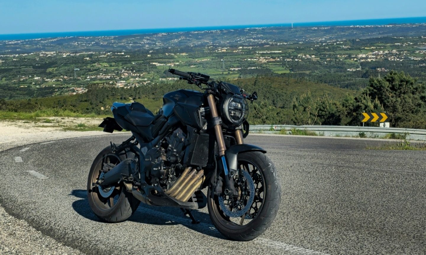 Honda CB650R Full Black Full Extras