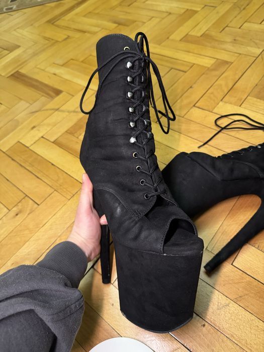 Стріпи Pleaser Flamingo-1021FS Трійки