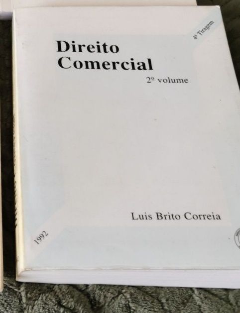 Livros Jurídicos / Direito 1 = 5€ / 10 = 40€