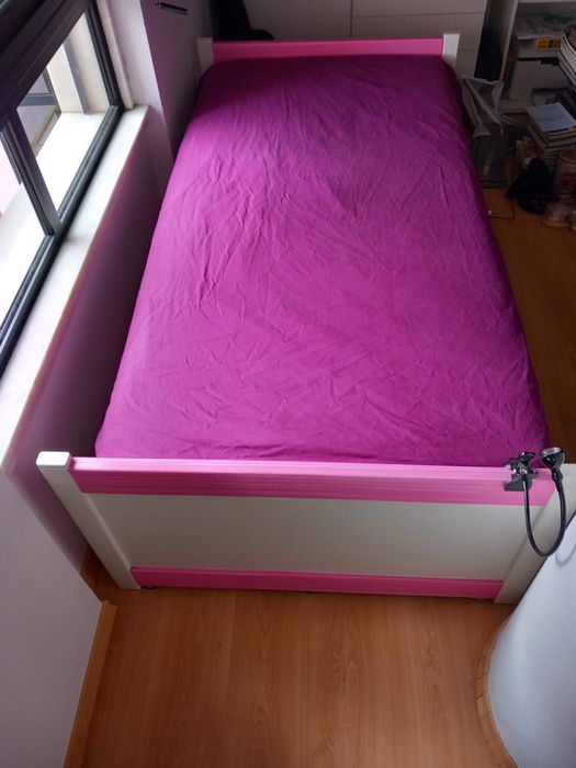 Conjunto de 2 camas encaixáveis