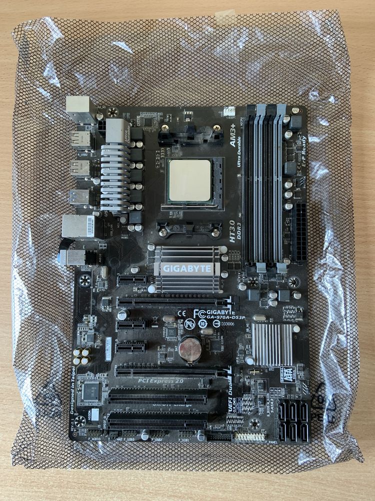 Материнська плата Gigabyte 972A-DS3P