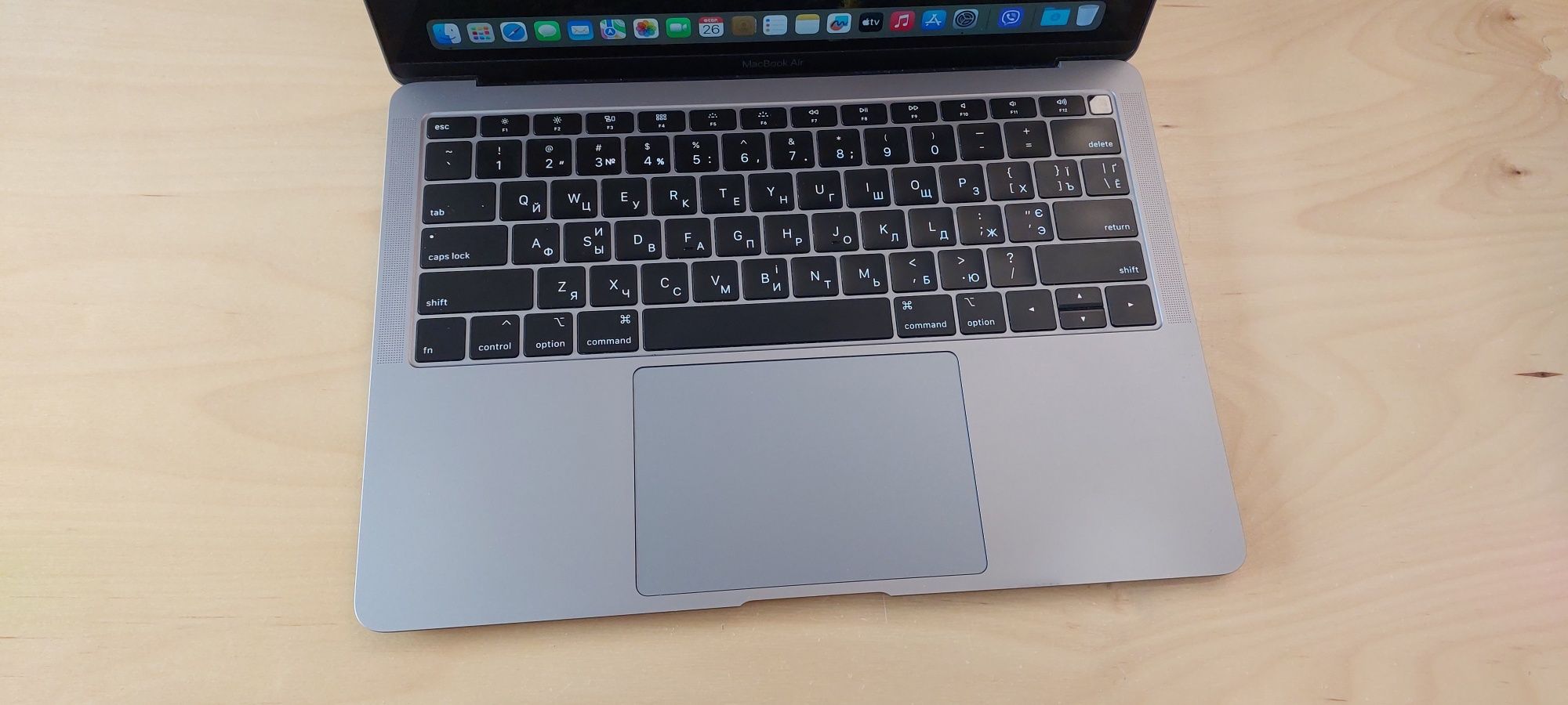 MacBook (Retina, 13.3-inch, 2018) i5/8/250 Sonoma (444  1.6 )