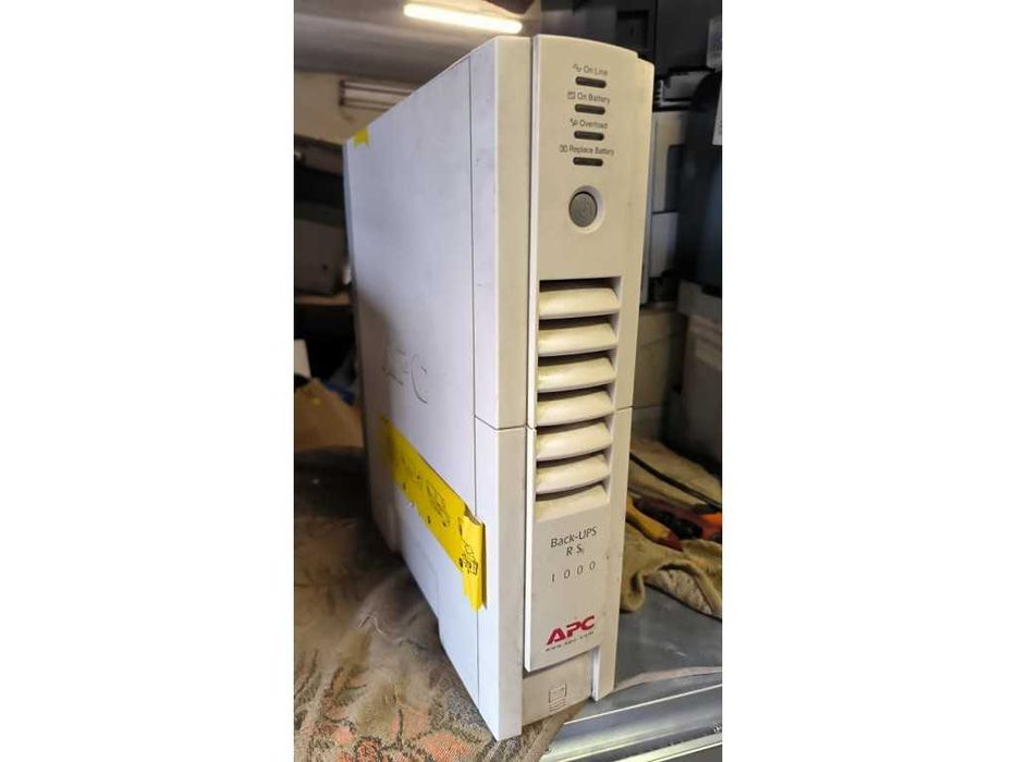 Безперебійники ДБЖ APC Back-UPS RS 1000 BR1000i