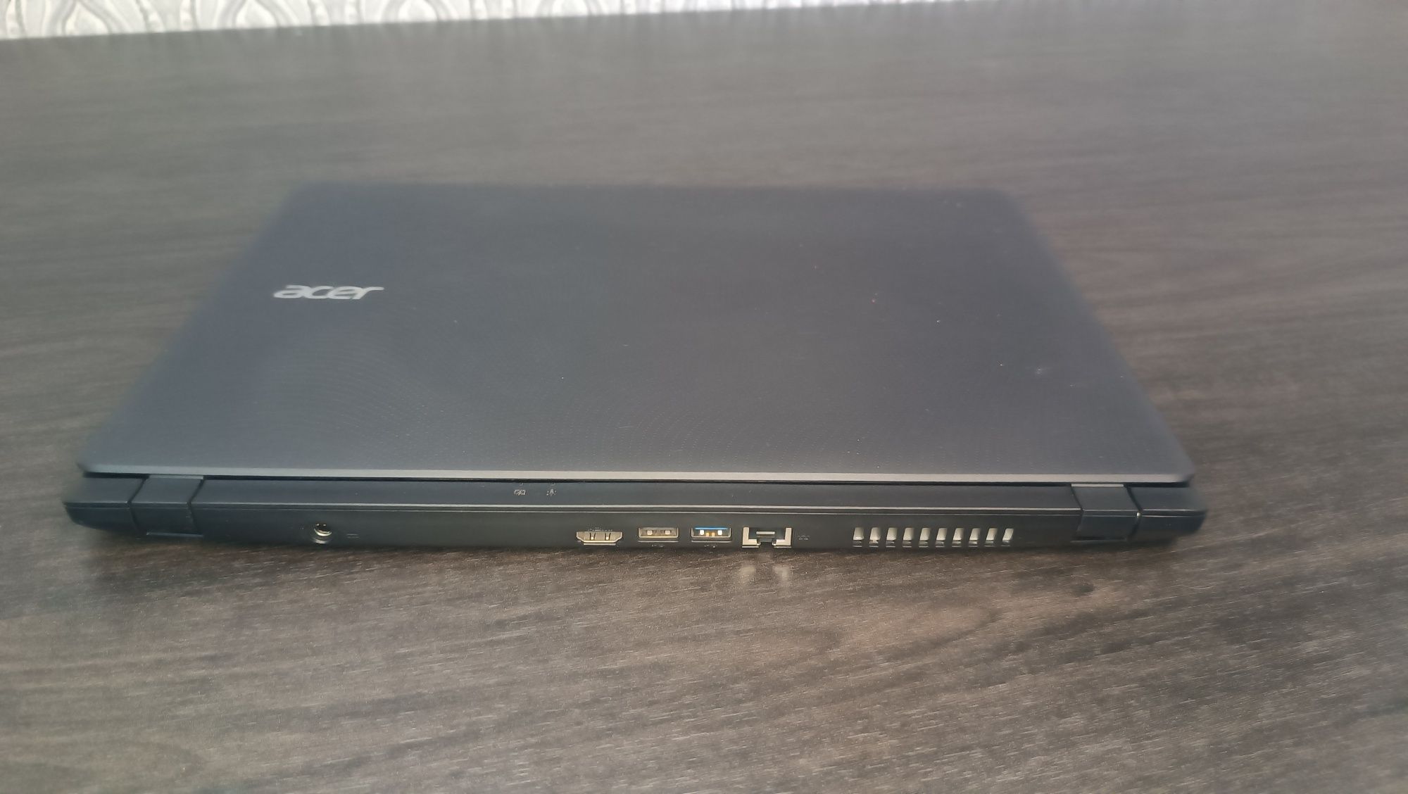 Ноутбук Acer Aspire ES15 ES1-533-C3RY (NX.GFTEU.003) Black