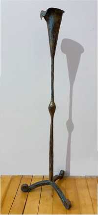 Świecznik kuty metalowy - mniejszy 62,5 cm