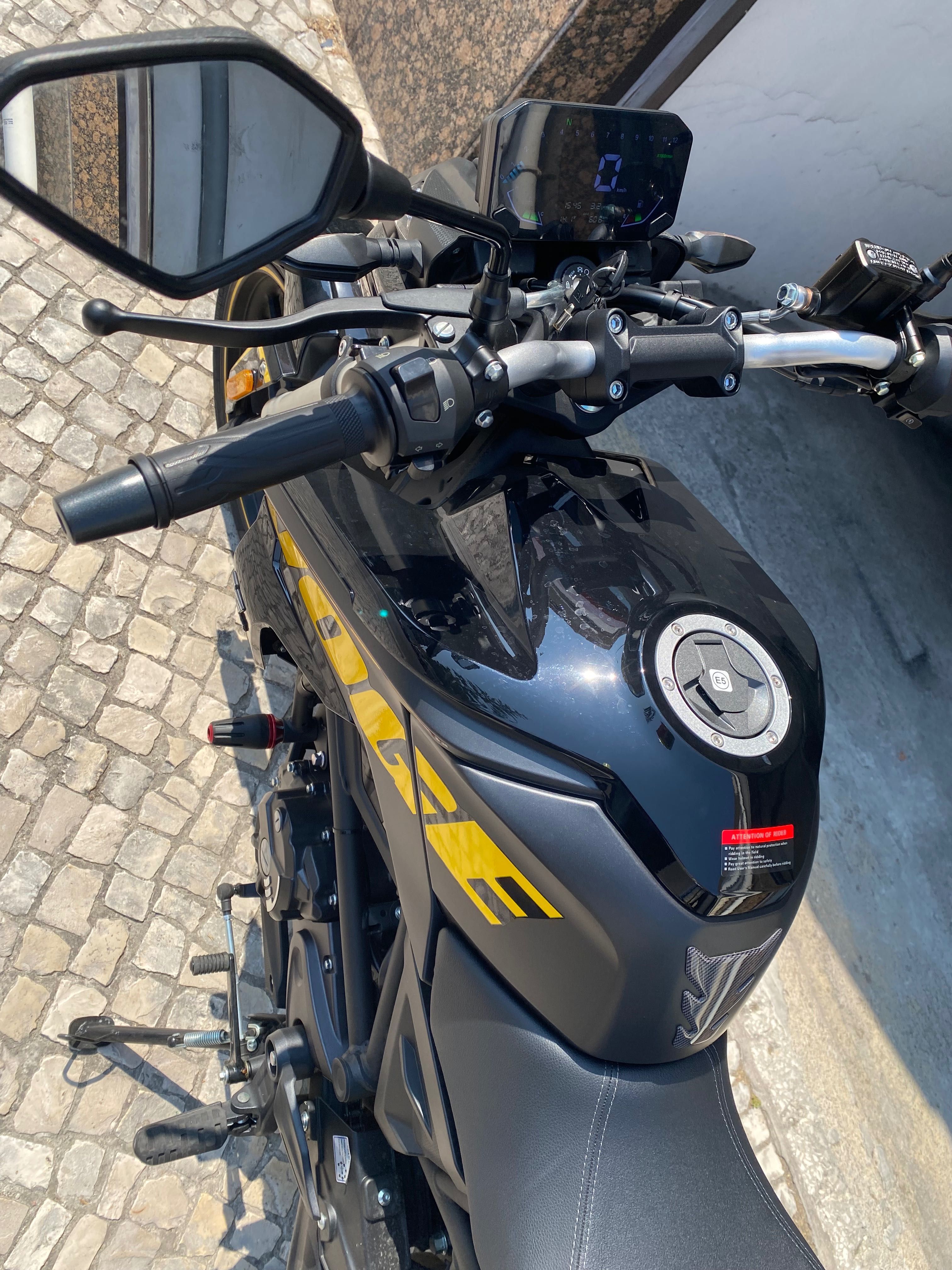 Voge 125R – Apenas 606 km - zona Leiria