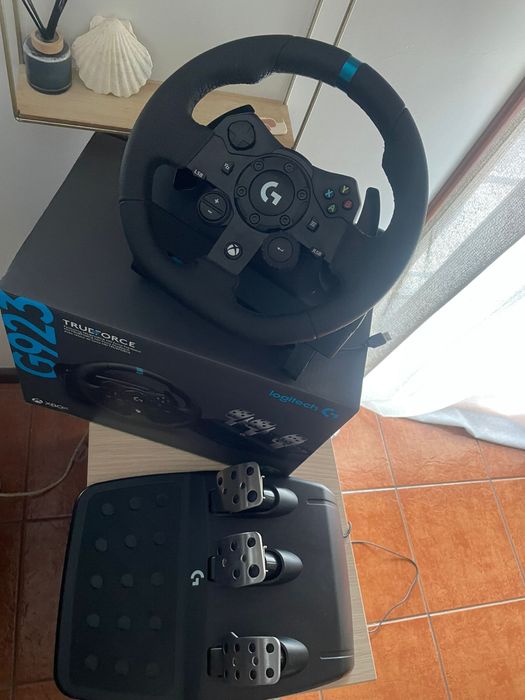 Volante Logitech G923 com 2 anos de garantia