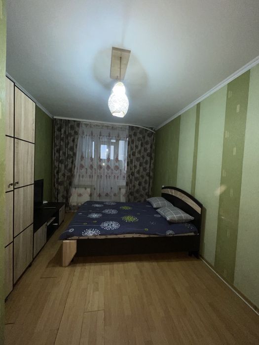 Подобово 1к. Постійно світло і тепло. Самий центр. Люкс. Охорона.