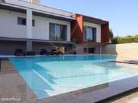 Moradia de Luxo com piscina - Pombal