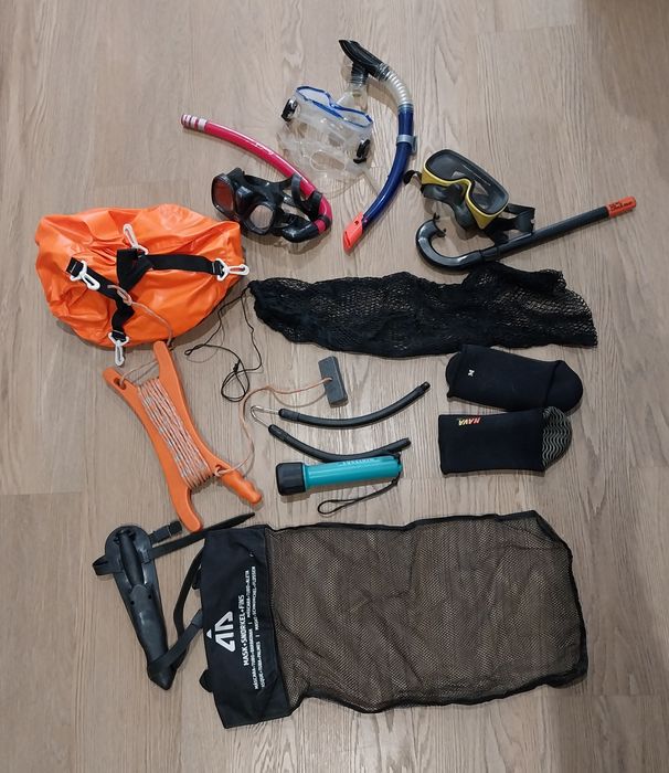 Material de caça submarina (tudo em bom estado)