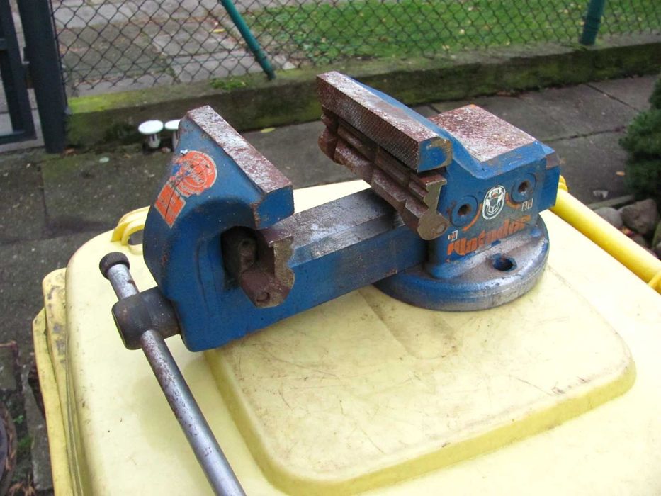 Niemieckie Imadło warsztatowe ślusarskie Matador + dodatkowe szczęki