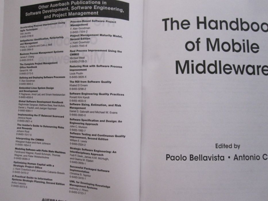 Livro Técnico em inglês "The Handbook of Mobile Middleware"