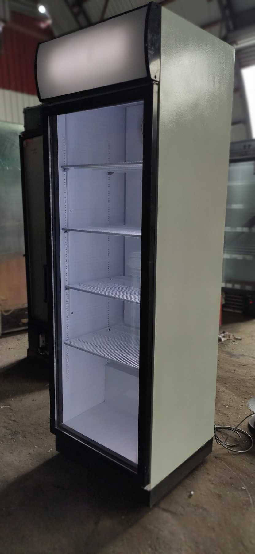 Продам узенький холодильный шкаф Frigoglass Super8