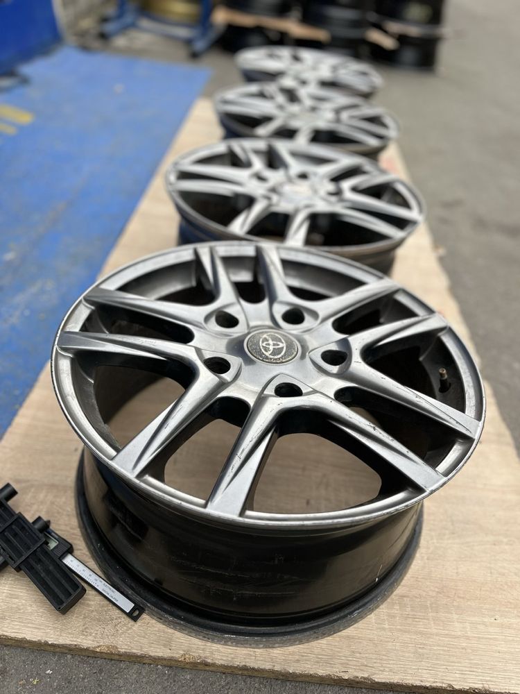 Goauto диски Land Cruizer 5/150 r18 et60 8j dia110 в хорошому стані
