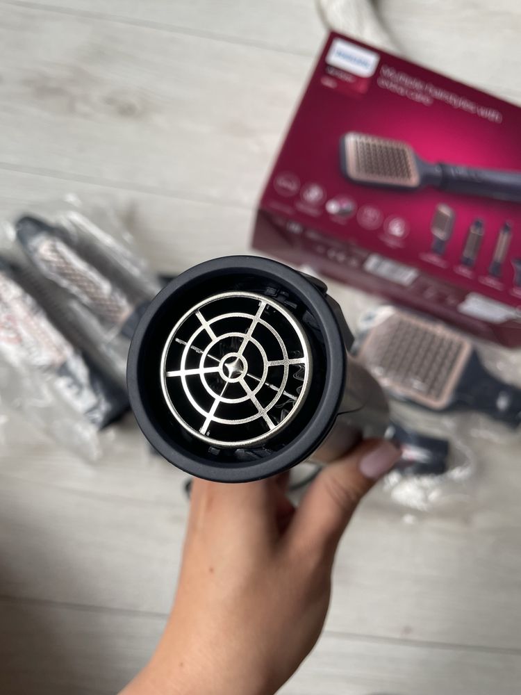 Фен щітка philips НОВИЙ гарантія