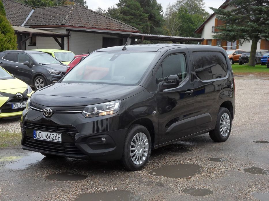 Toyota PROACE CITY  1.5 DIESEL 130 koni, nawigacja, kamera, tempomat
