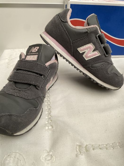 New Balance Tenis tamanho 23, 26, 28