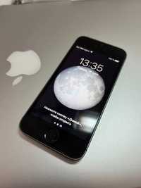 Телефон Apple iphone 5s