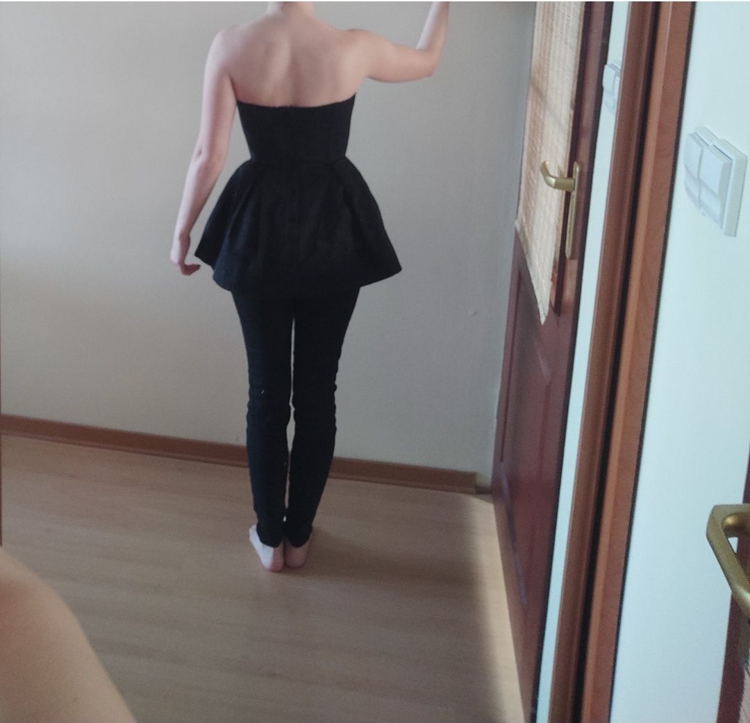 Czarna bluzka gorset rozkloszowana baskinka 34