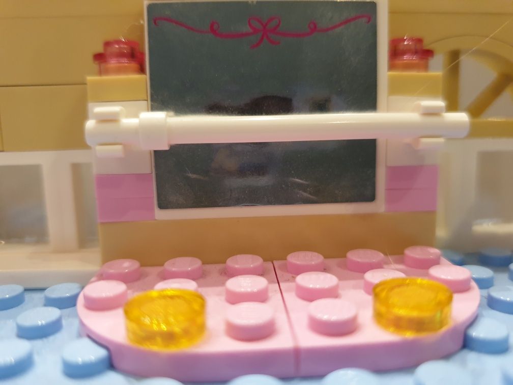 Lego friends 41134 Szkoła artystyczna w Heartlake
