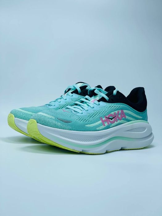 B042 Damskie buty do biegania Hoka Bondi 9 Wide w rozmiarze 40 EU