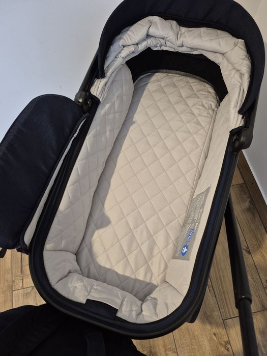 Wózek Venicci Tinum 2.0 granatowy kompletny zestaw