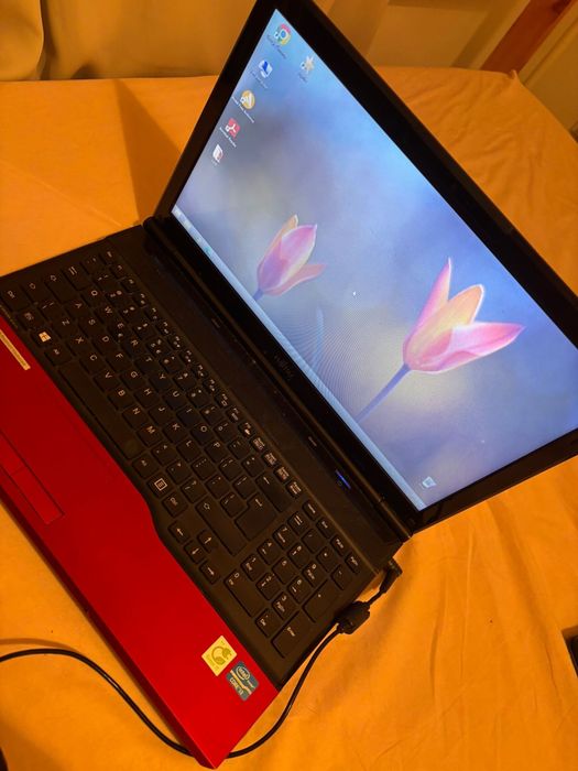 Laptop Fujitsu AH532 i3-2328M sprawny