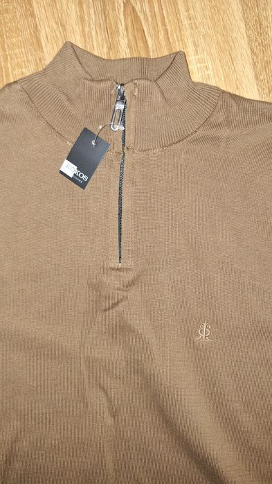 Светр під горло на змійці