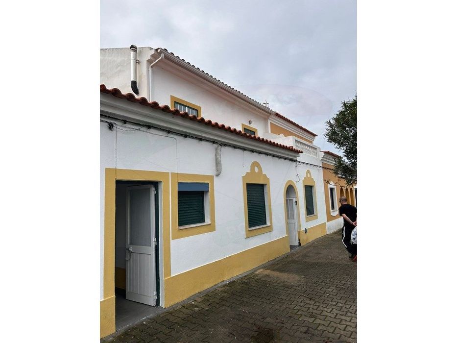 Moradia T3 + 3, Vila Nova de Milfontes, Odemira
