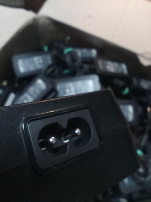 Samsung 14V 4.29A 60W 5.5x2.5 блок живлення для зарядних станцій