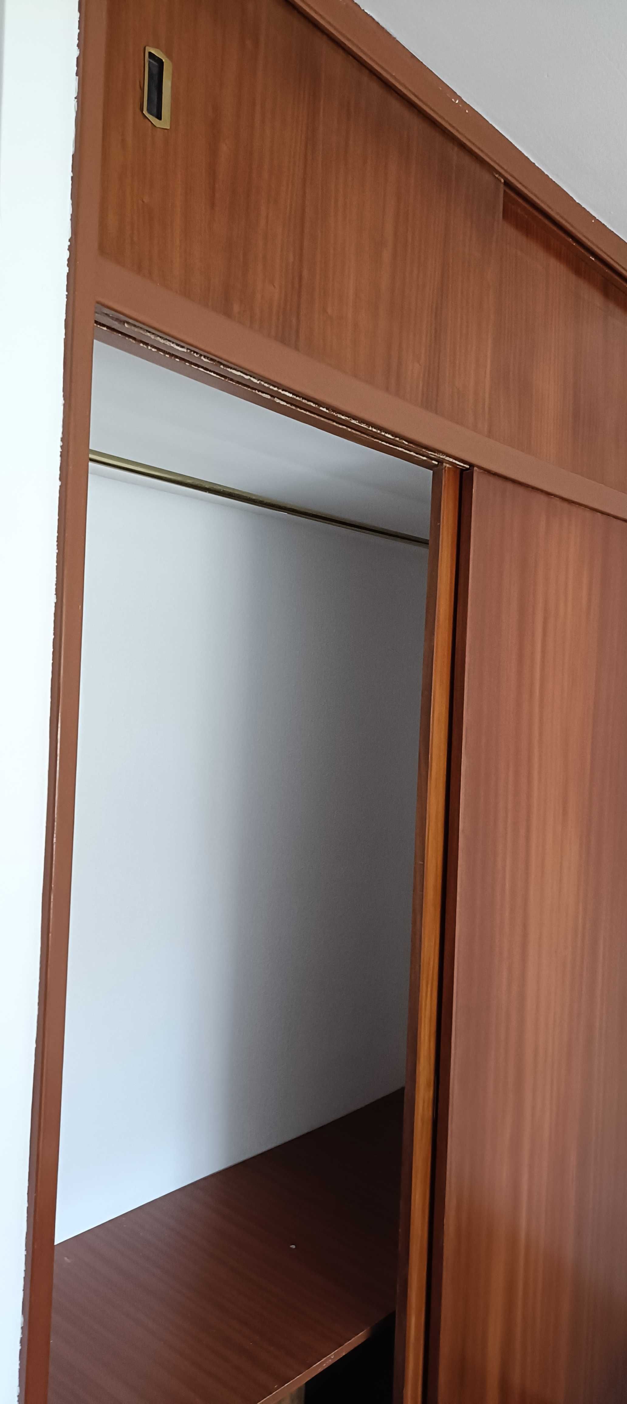 Arrendamento de quarto em Santo António dos Cavaleiros