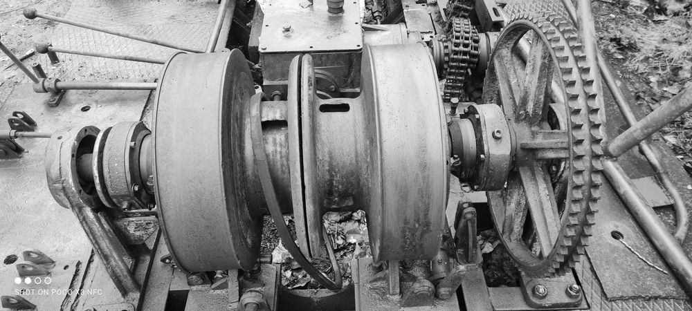 Лебедка на буровую установку УРБ 2,5