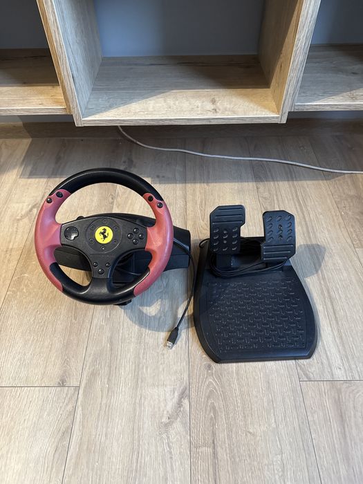 Kierownica Thrustmaster Ferrari Racing Wheel Red Legend Edition.