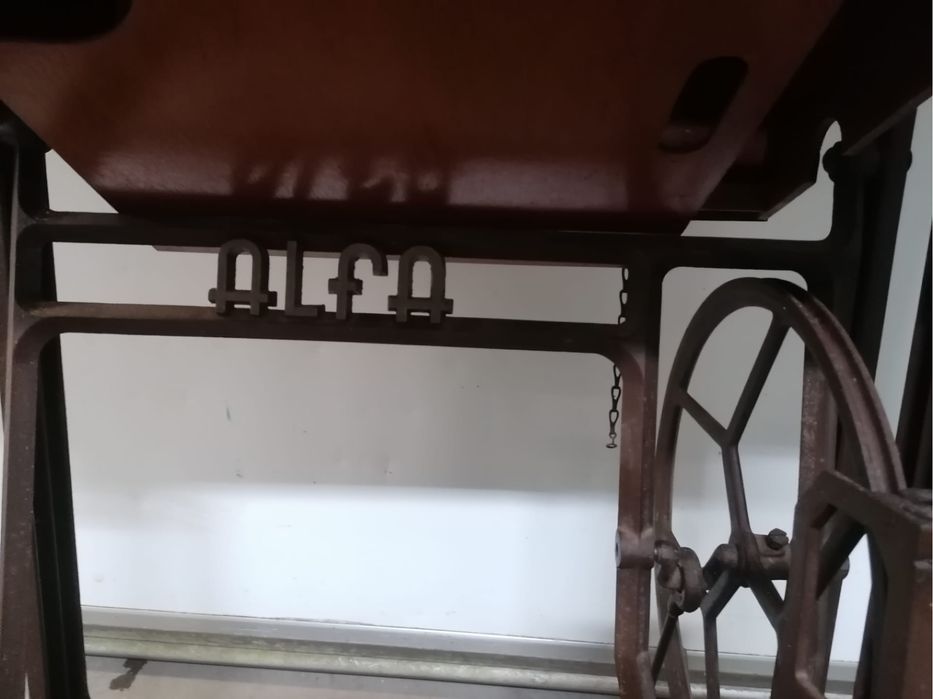 Maquina Costura Alfa