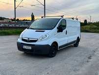 Opel Vivaro  Opel Vivaro Long 2014 • Klimatyzacja • Hak • Stan Bardzo Dobry