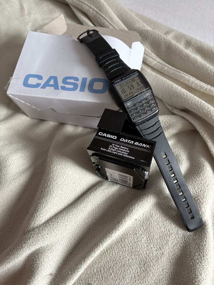Zegarek Casio z kalkulatorem DBC-32
