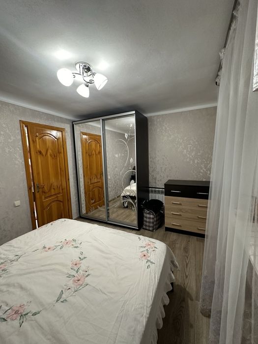 ВІЛЬНА‼️Подобово двокімнатна центр перший поверх