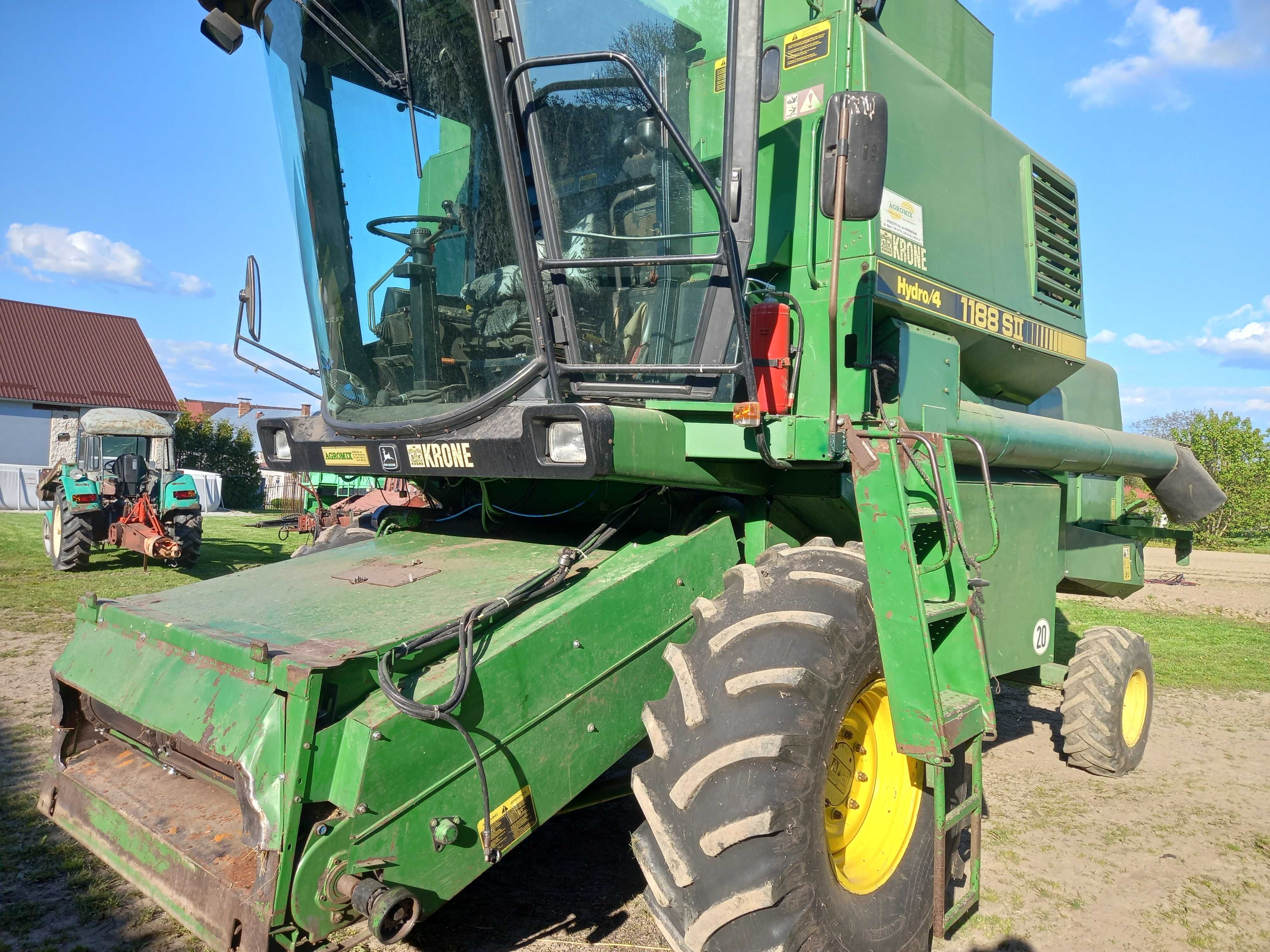 Kombajn zbożowy JOHN DEERE