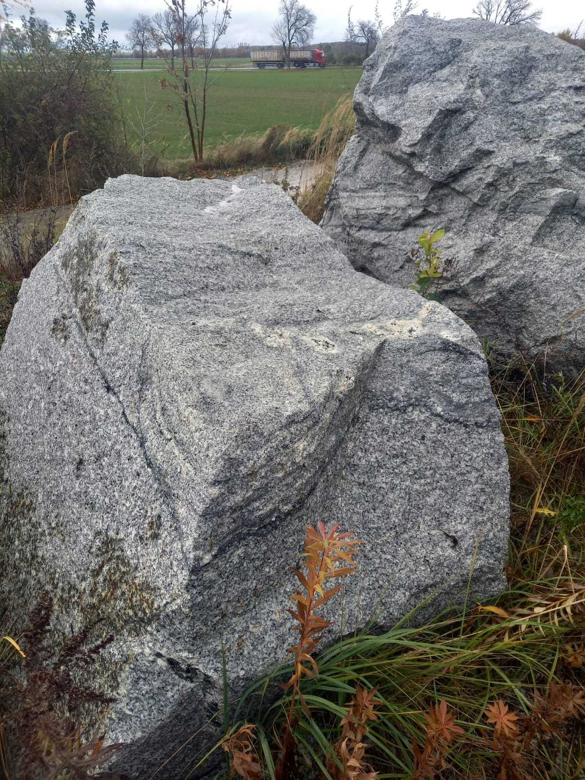 Skały i głazy granitowe do ogrodu