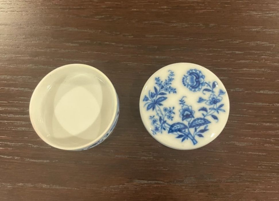 Caixa de porcelana - vista alegre