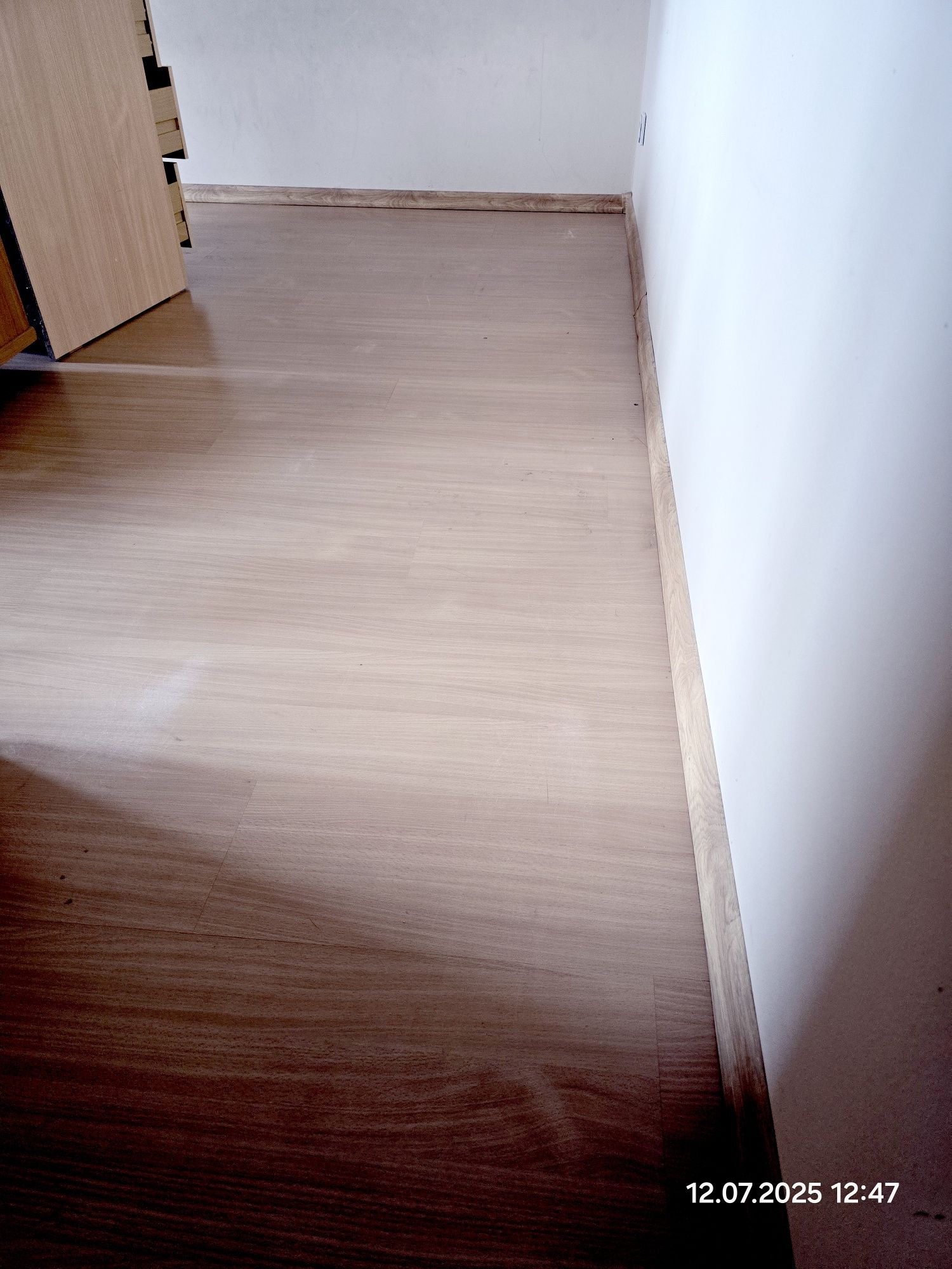 Panele listwy z demontażu oddam za darmo