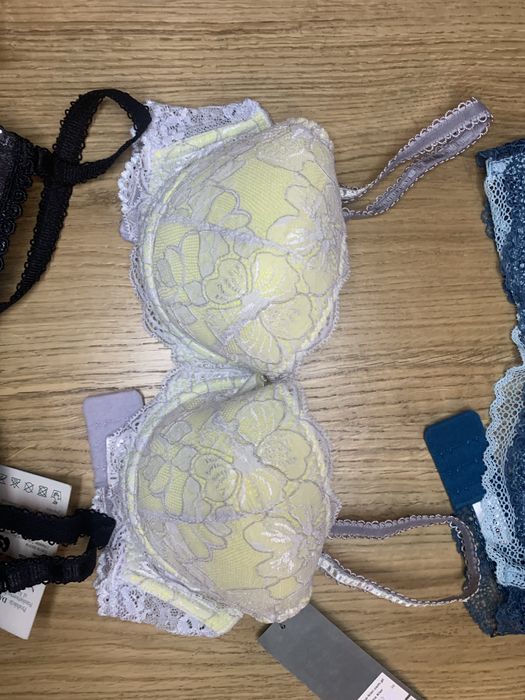 Biustonosz 65D nowy zestaw 4 sztuki polskiej firmy Dama Kier