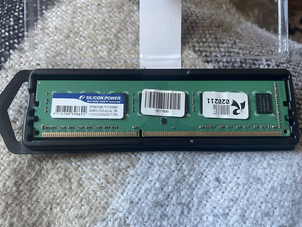 DDR3 2Gb оперативна памʼять