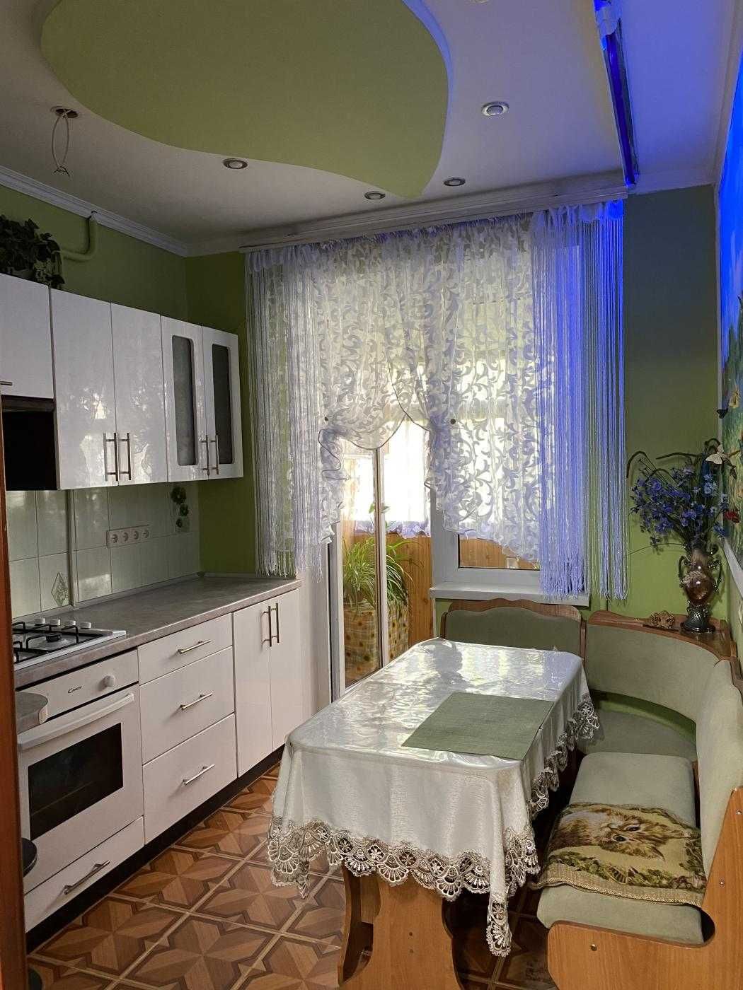 2 комнатная квартира Крымский бульвар 32000$ торг