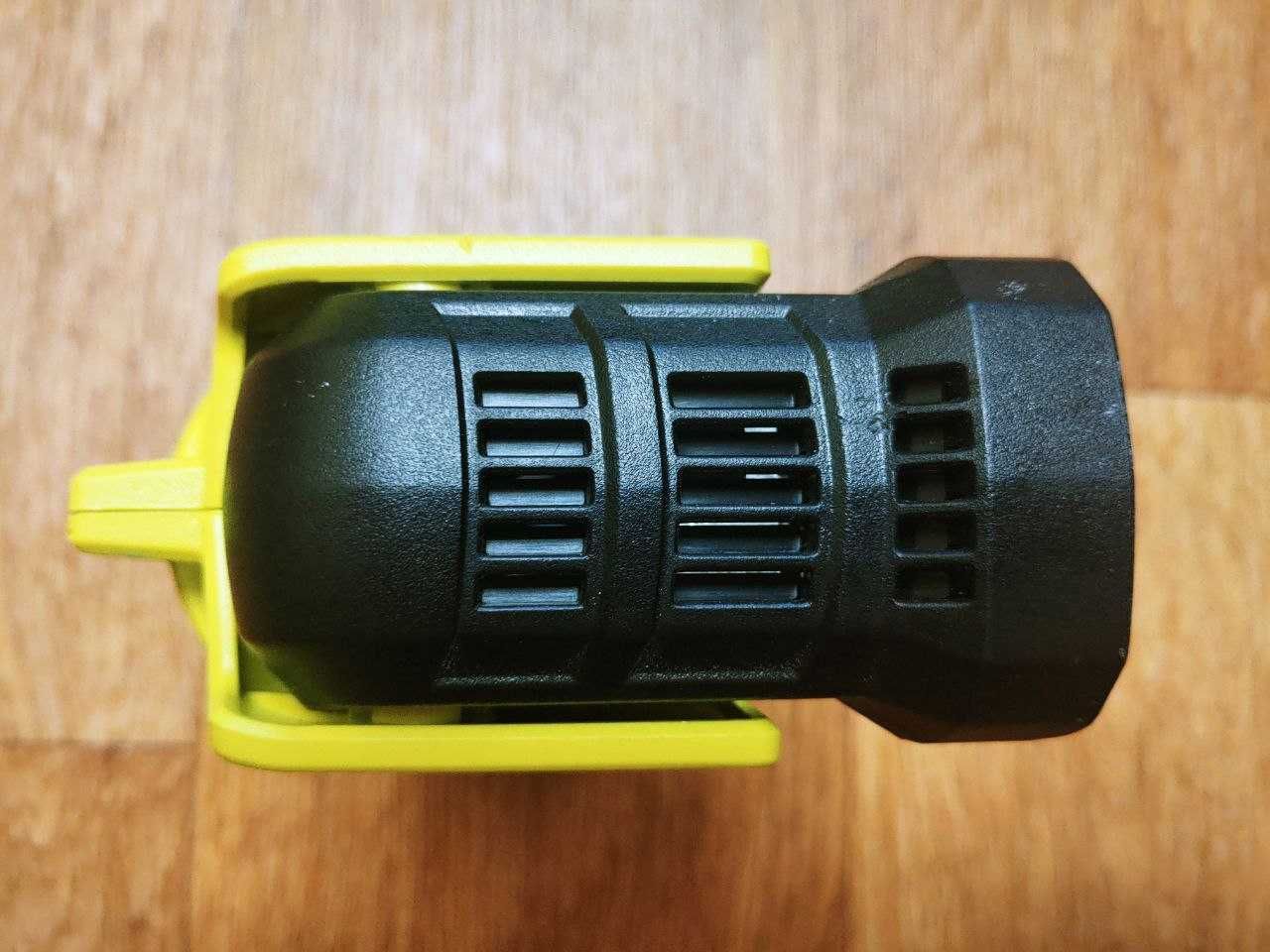 Фонарь Ryobi ONE+ PCL660 18V
